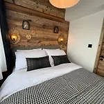 Courchecoeur Apartament